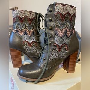 Dolce by mojo moxy high heeled boots.